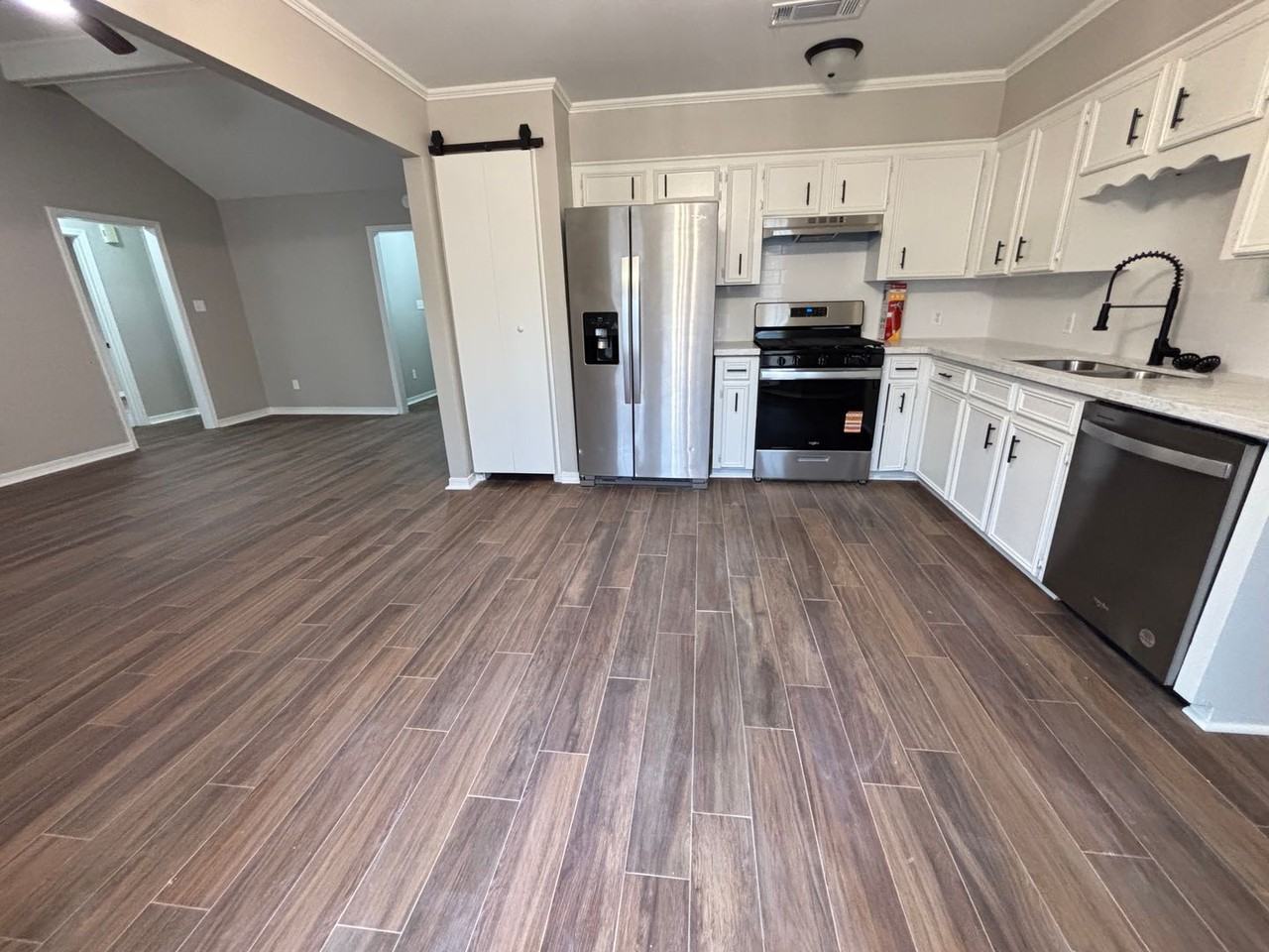 4558 Pine Crest Dr - Photo 6 of 10