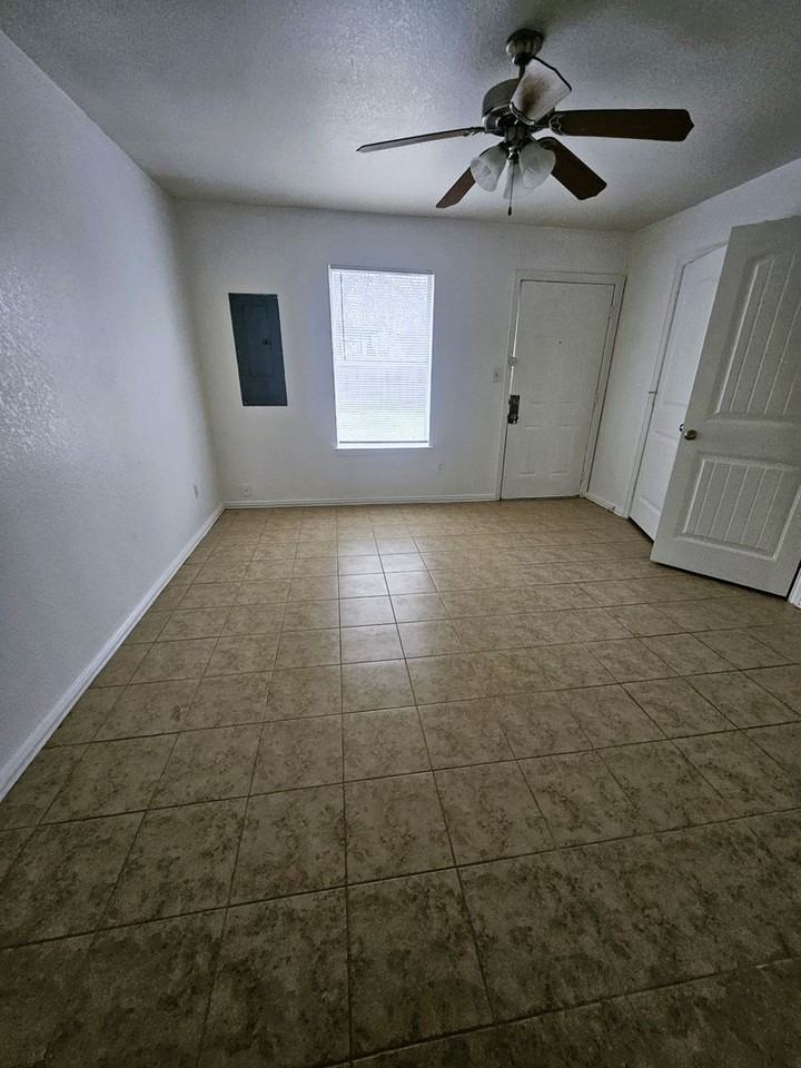 3108 Lincoln Ave - Photo 7 of 18