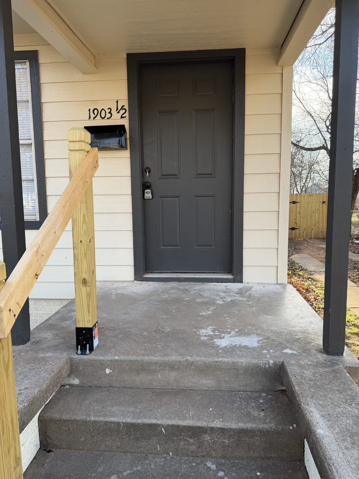 1903 1/2 Fillmore St - Photo 3 of 19