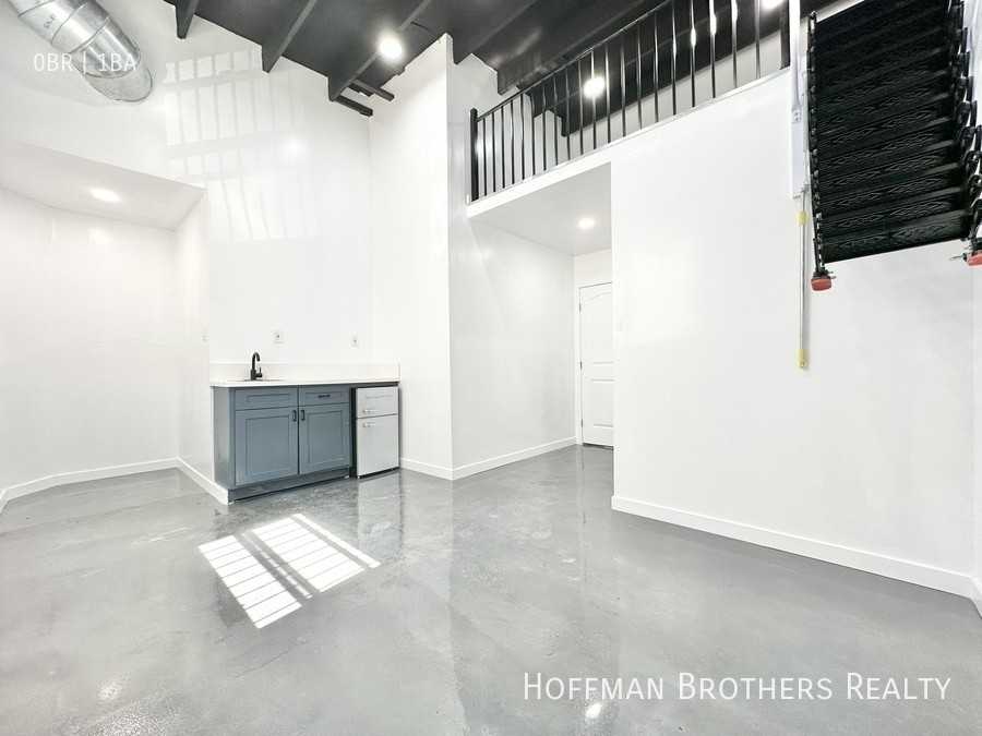 3809 Union Pacific Ave #9 - Photo 6 of 7