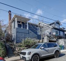 featured image of 305 Dewey Pl E