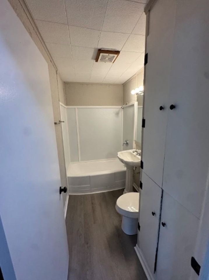 1023 - Photo 5 of 12