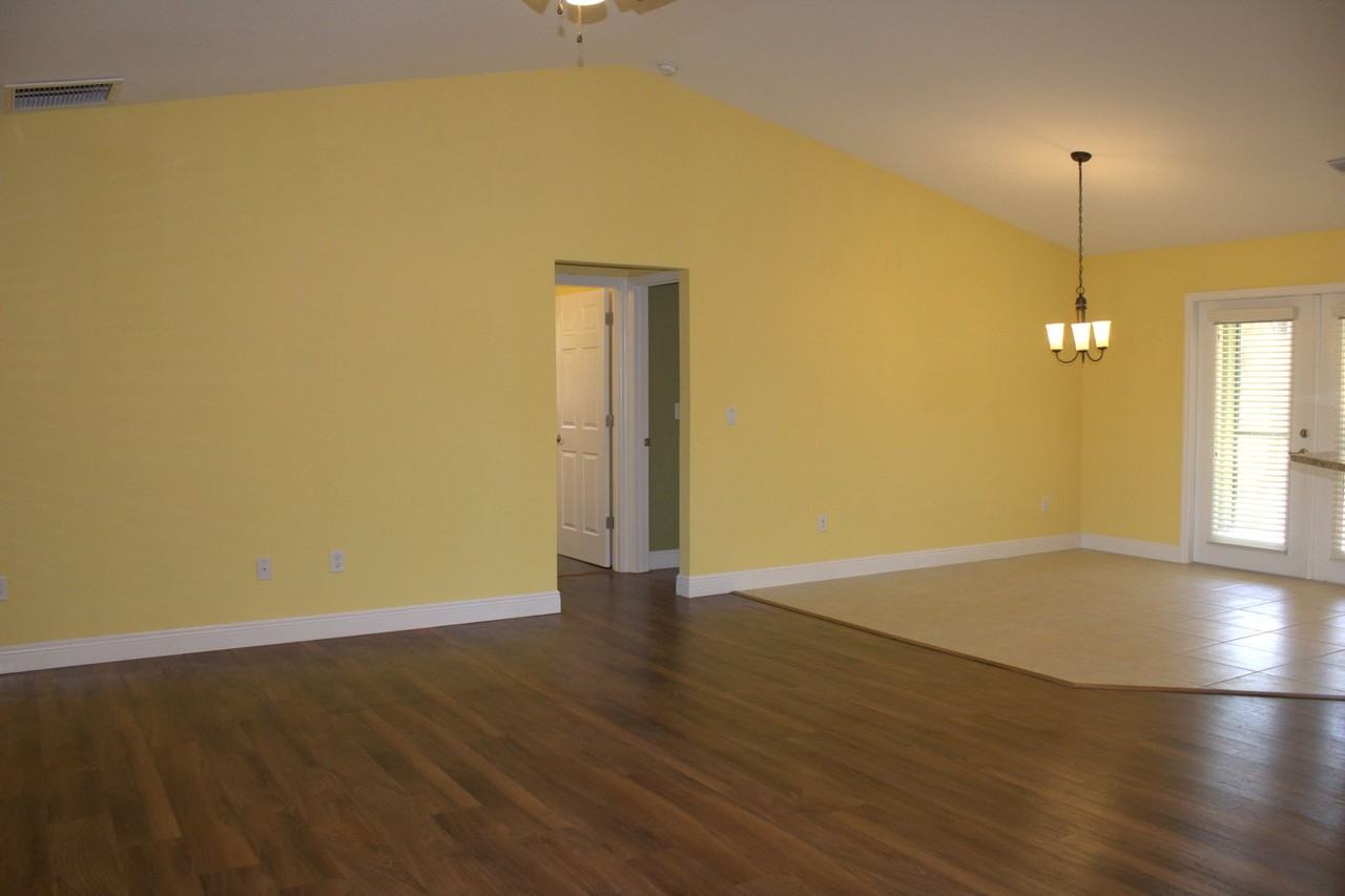 10107 Sunburst Ct - Photo 5 of 27