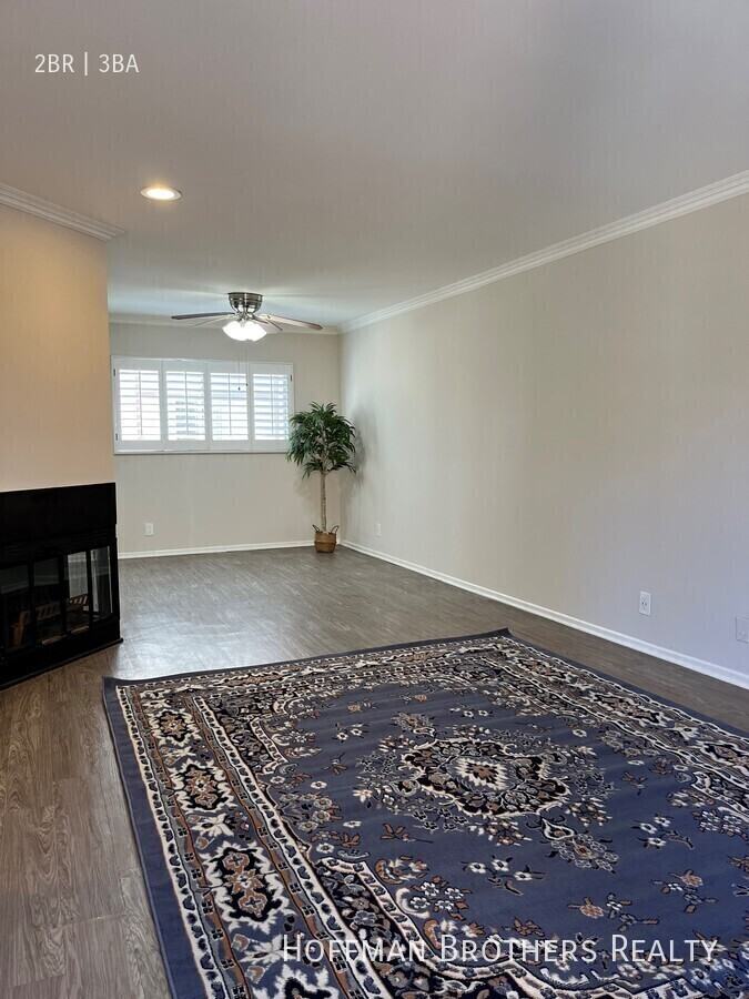 22321 Victory Blvd #108 - Photo 2 of 11