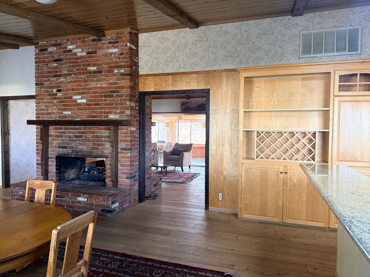 3012 Indian Creek Dr - Photo 4 of 29