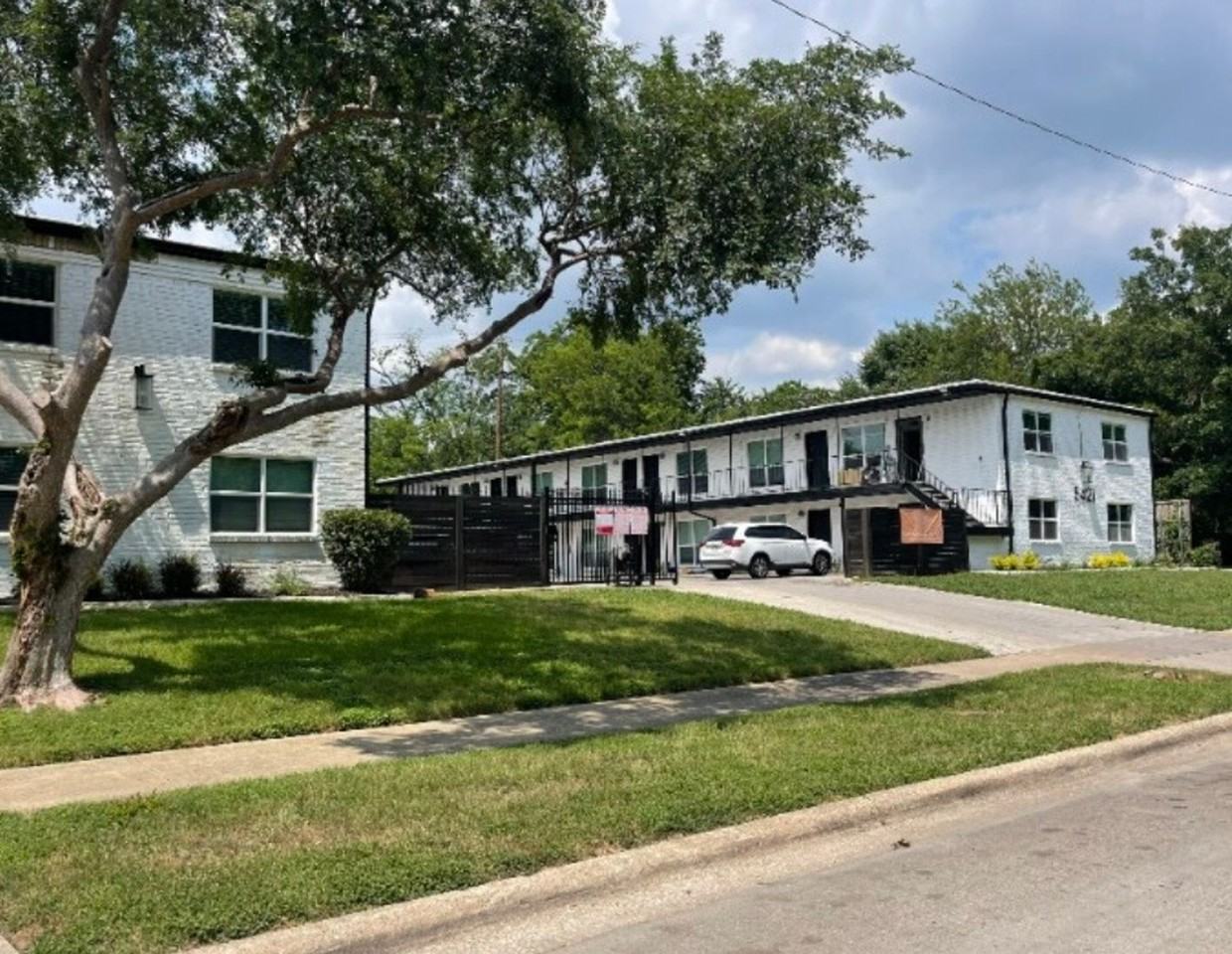 Hidden Gem off Swiss and Bryan - Photo 2 of 16