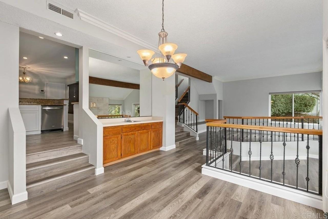 4629 Villas Ct - Photo 4 of 14