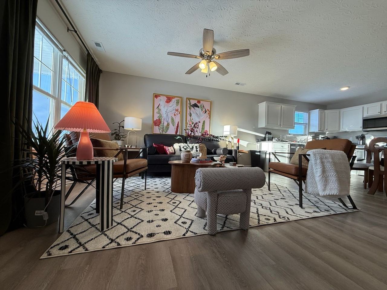 210 Taylor Dr - Photo 3 of 21