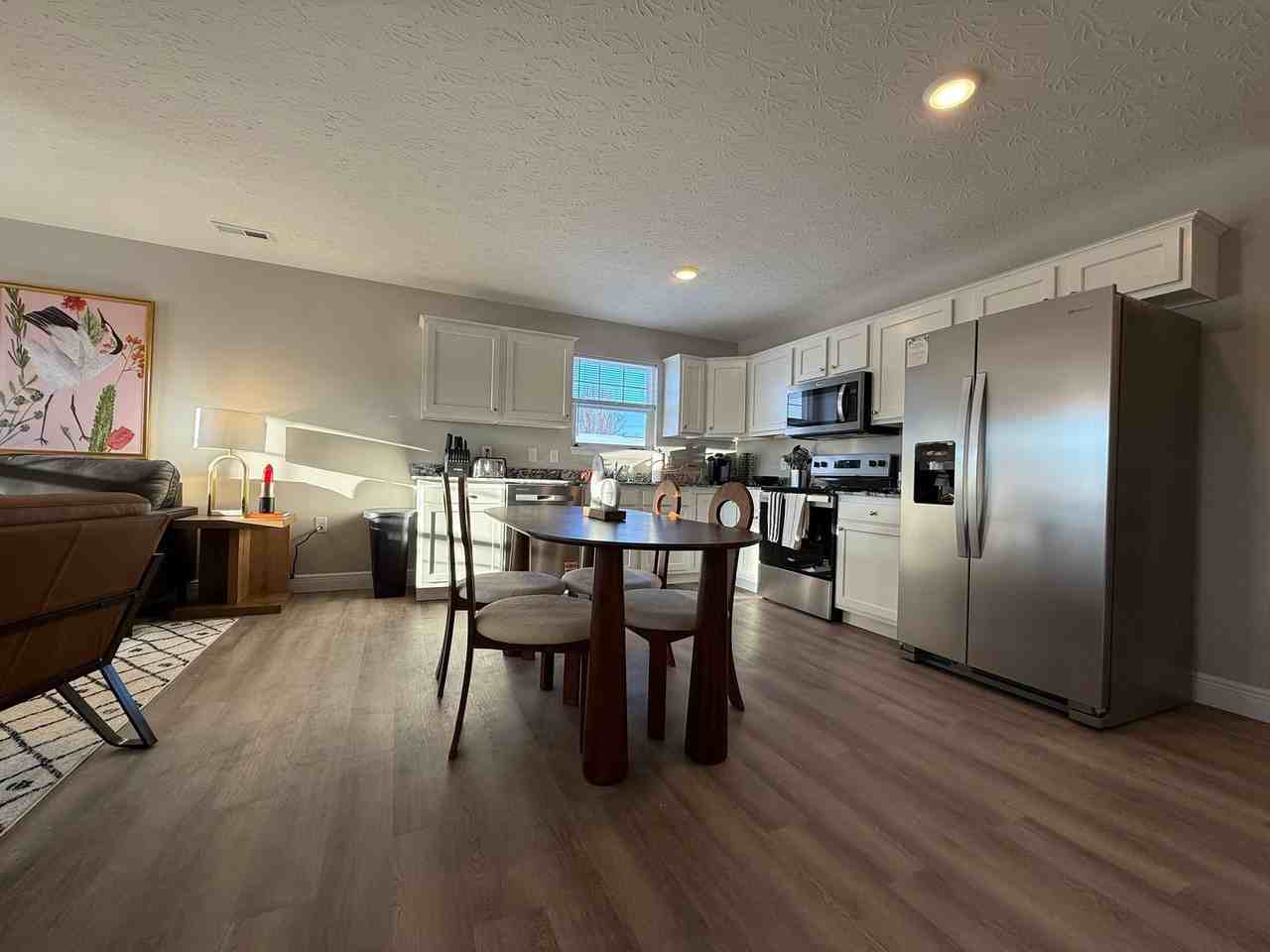 210 Taylor Dr - Photo 5 of 21