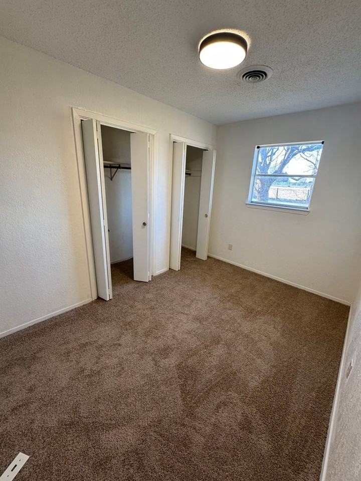 6180 Old Lorena Rd - Photo 6 of 13