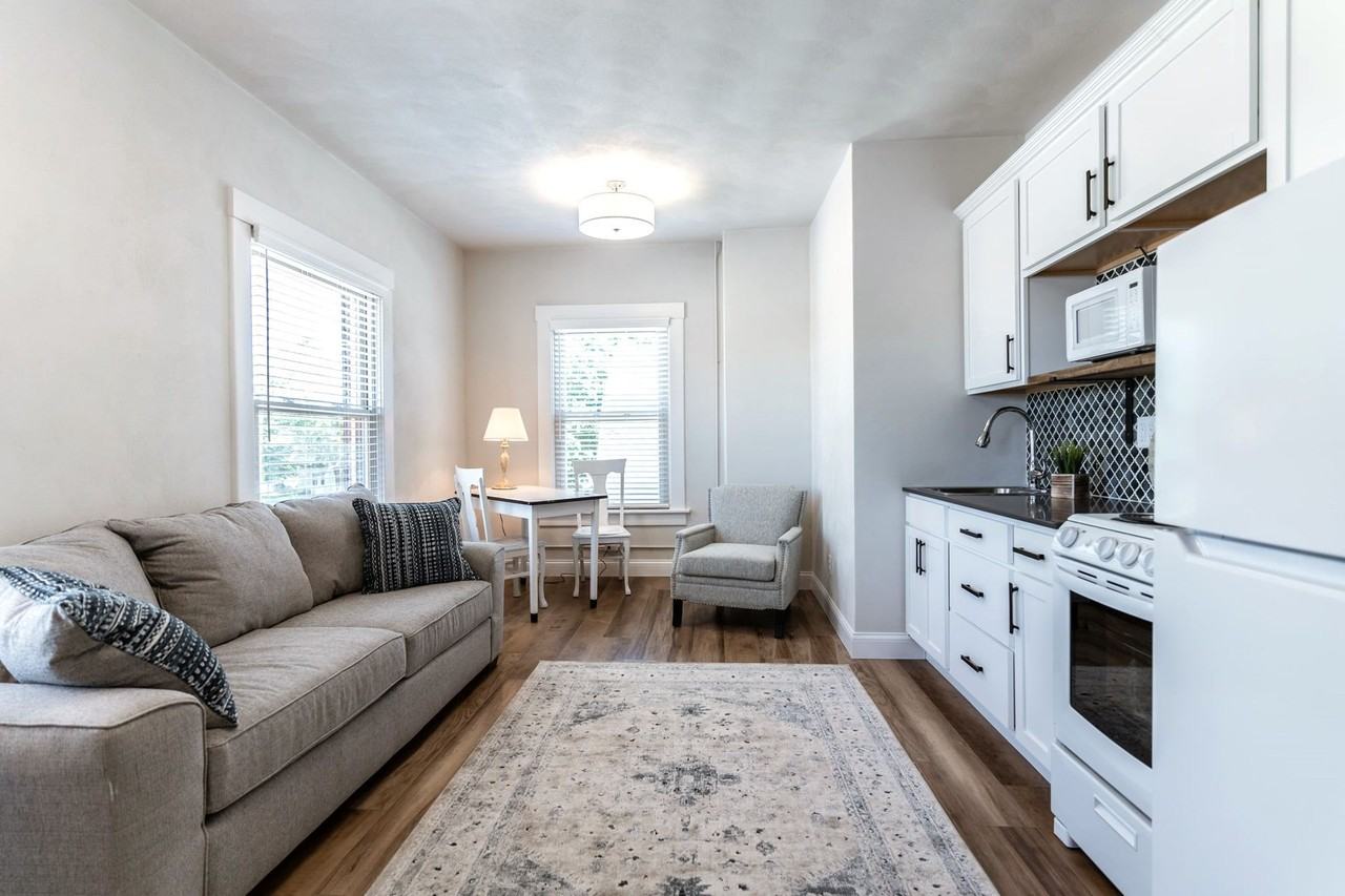 Elm Haven Place - Photo 6 of 37