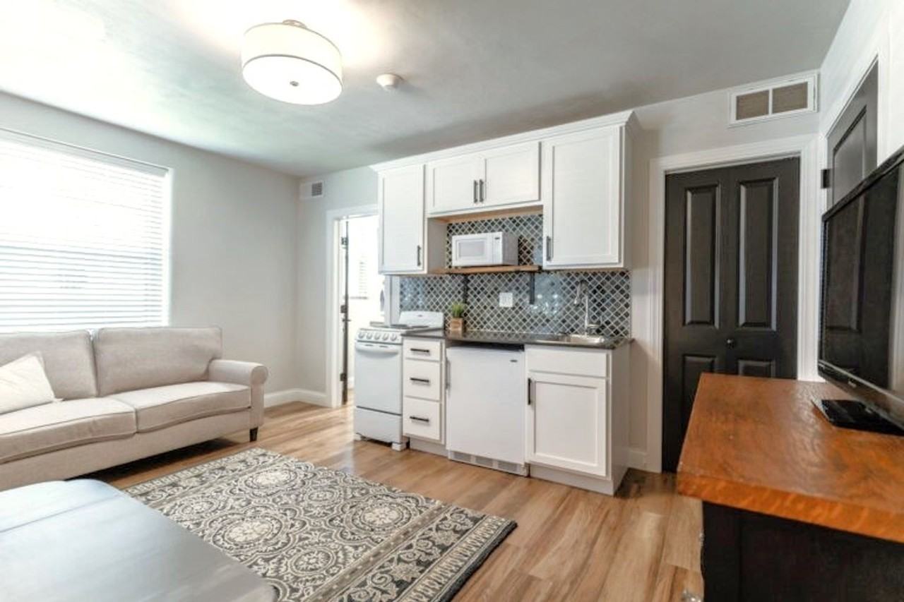 Elm Haven Place - Photo 4 of 37