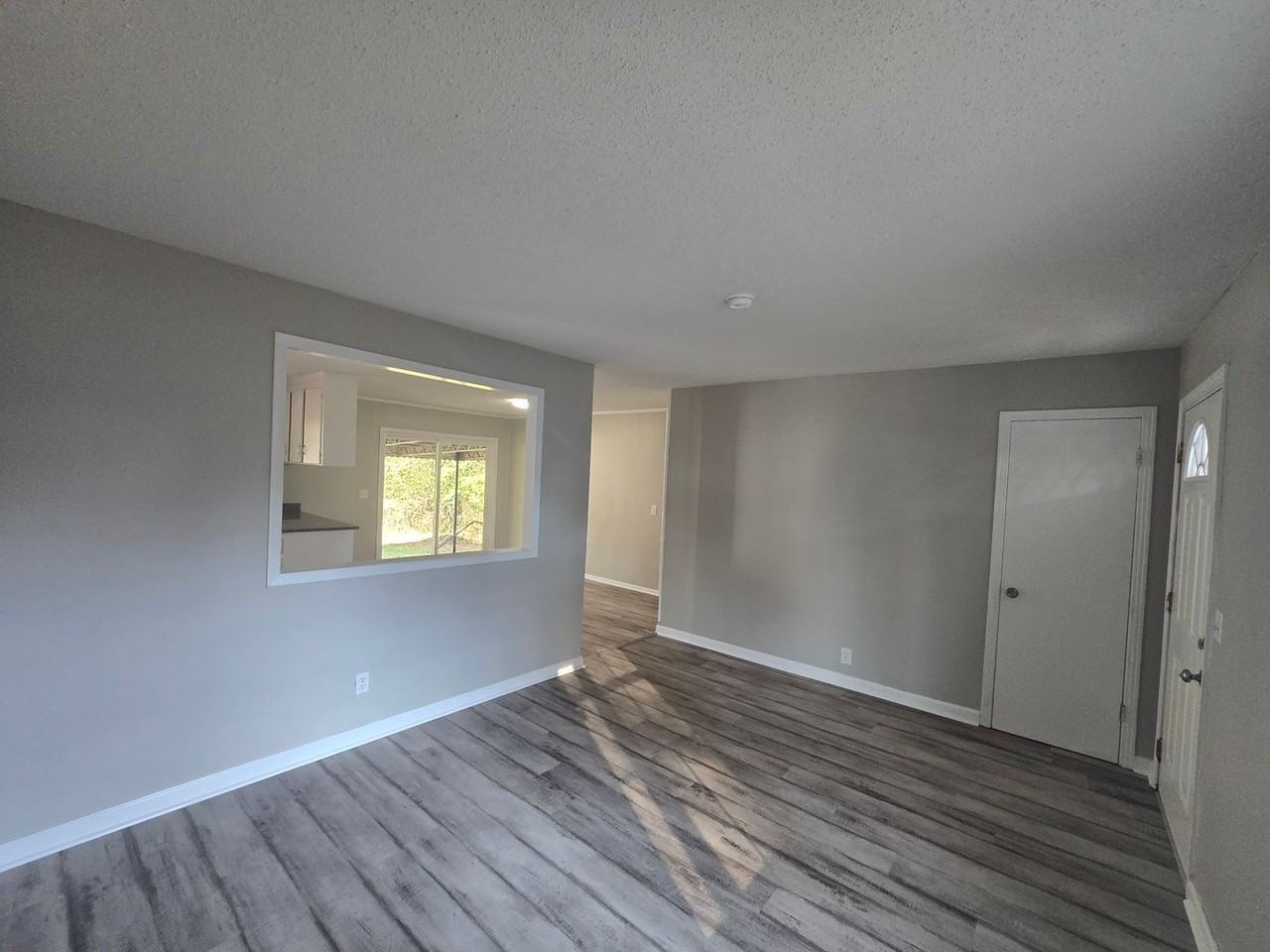 213 Meadowbrook Dr - Photo 4 of 49