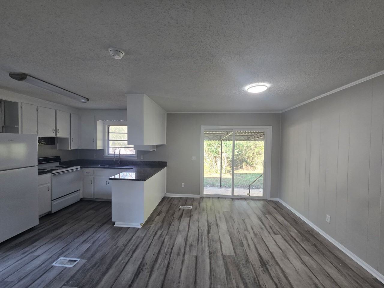 213 Meadowbrook Dr - Photo 5 of 49