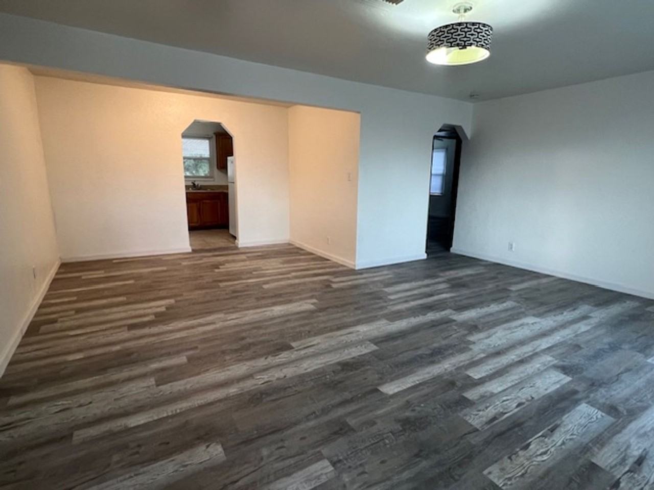 2512 Edwards Ave - Photo 4 of 24