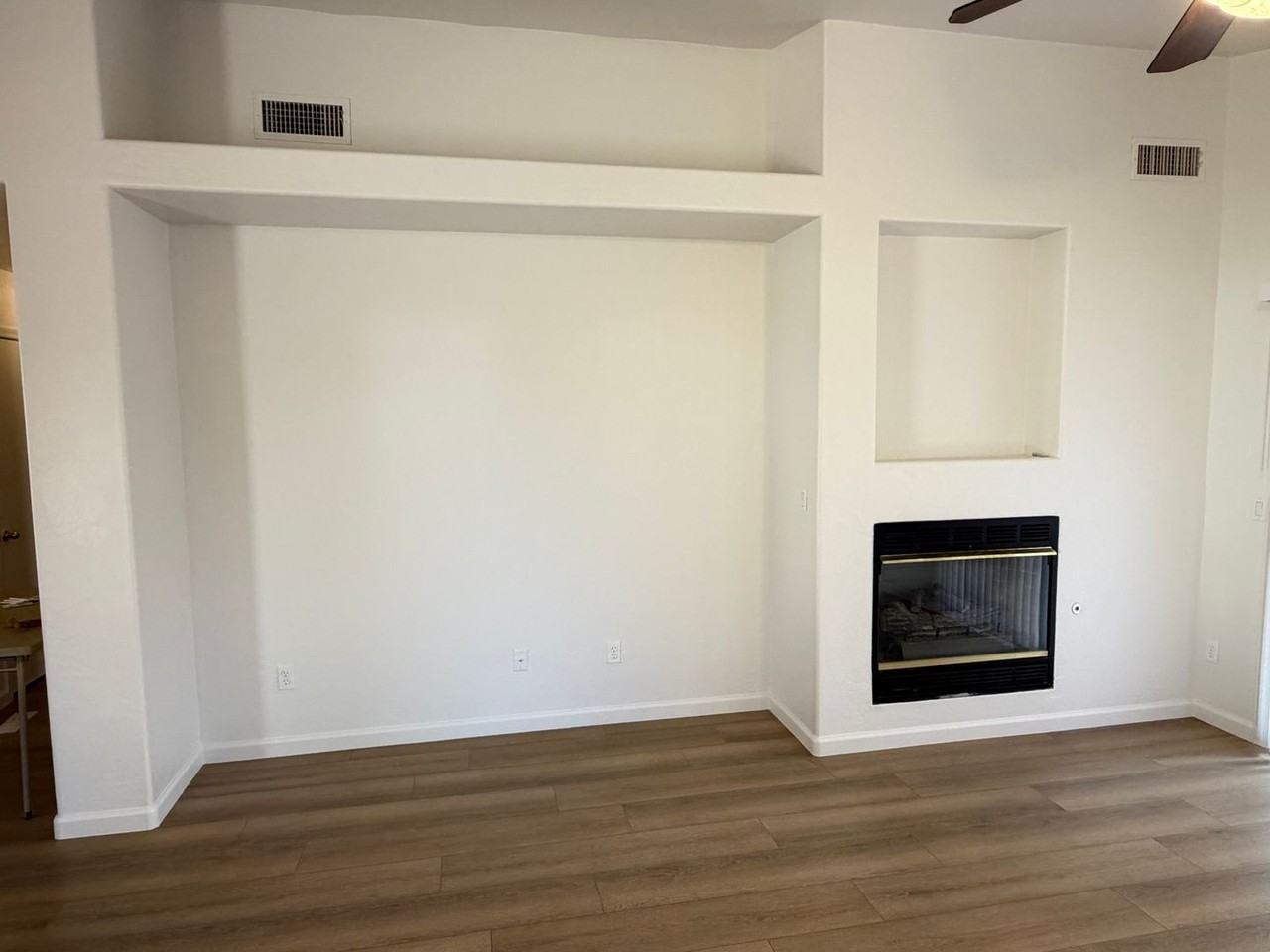 2815 E Harwell Rd - Photo 3 of 15