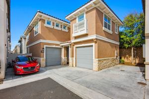 featured image of 7004 Silverado St