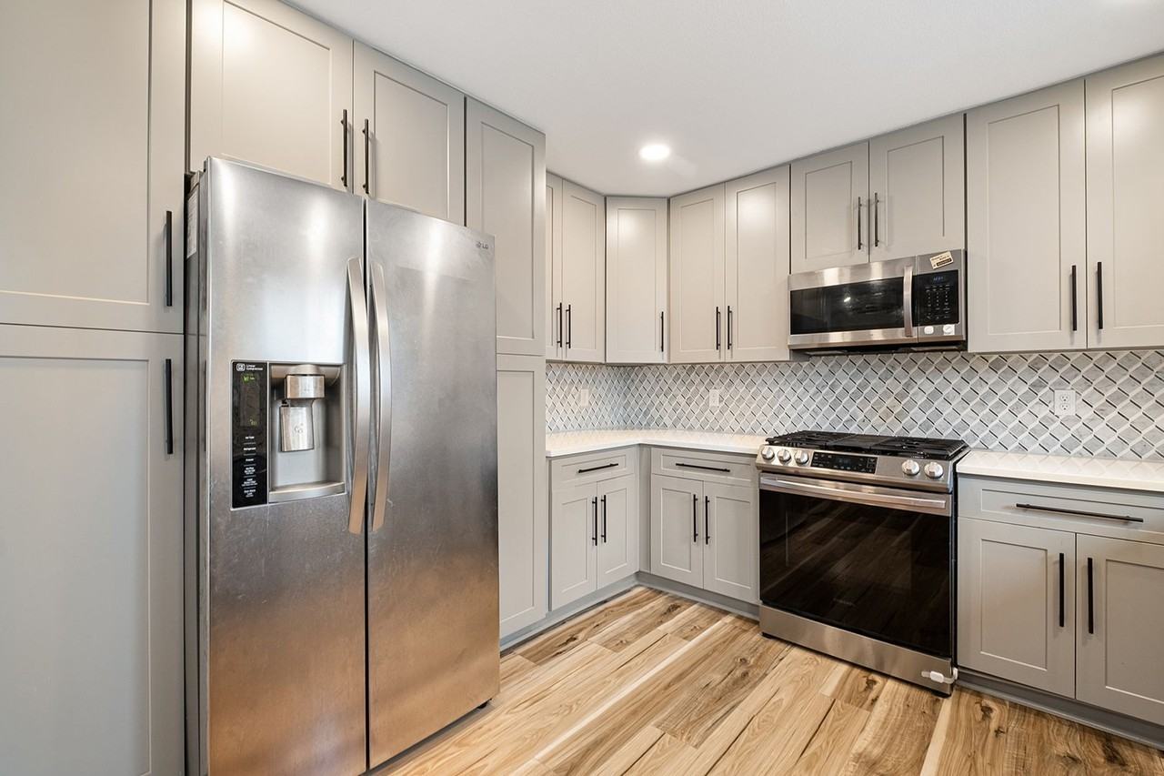 7009 Millrace Dr - Photo 7 of 24