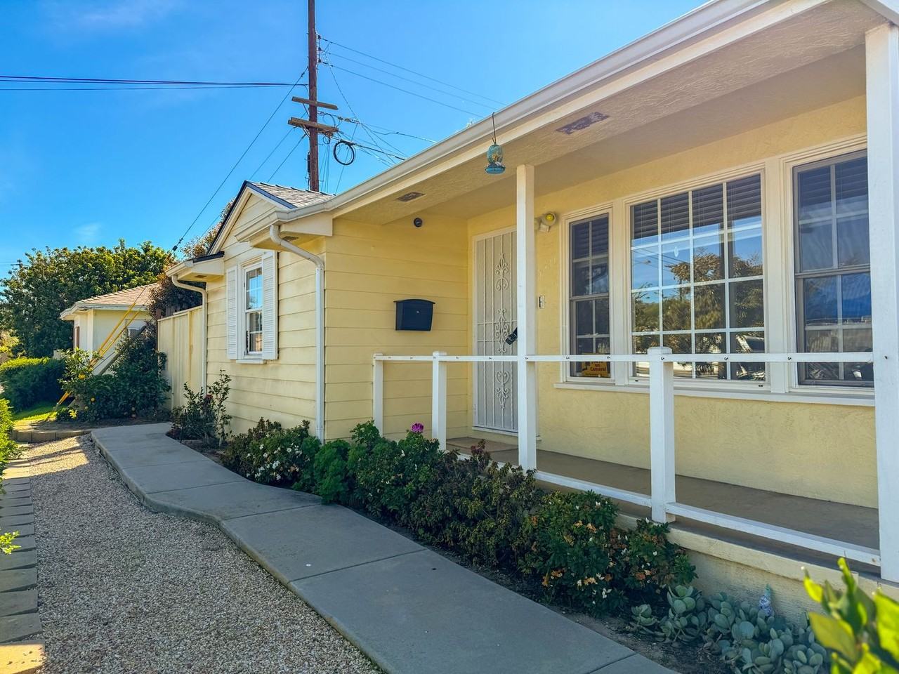 5241 Orcutt Ave - Photo 2 of 12