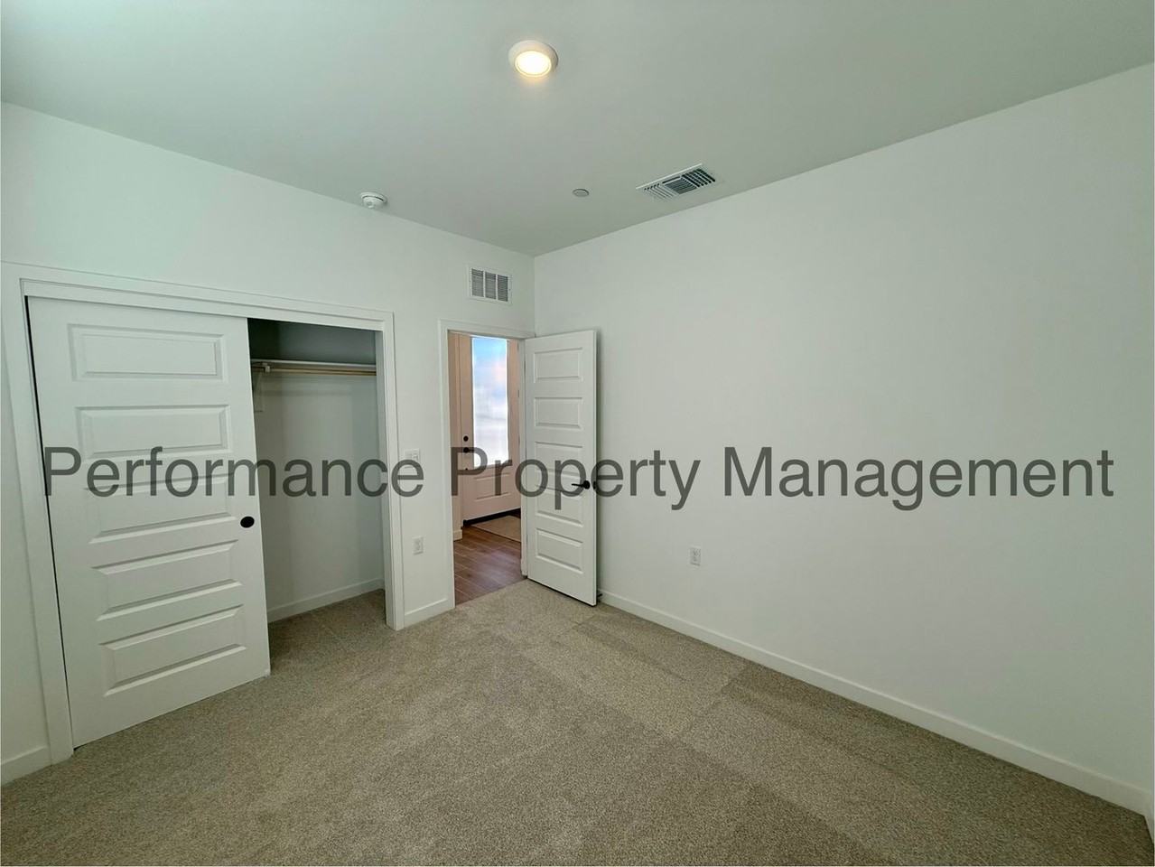 8710 Rawhide Ave - Photo 5 of 25