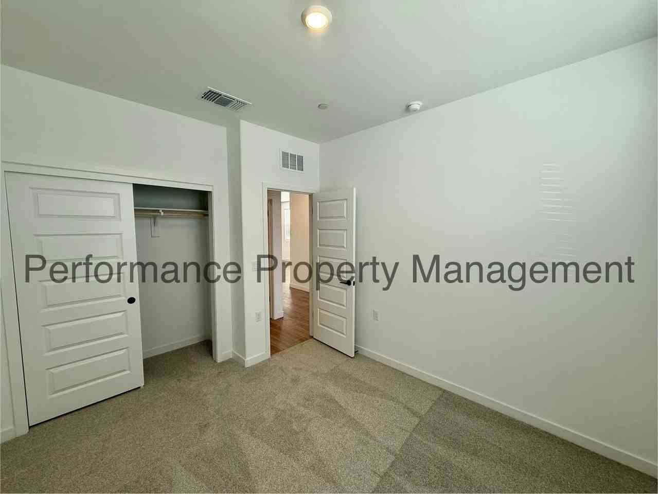 8710 Rawhide Ave - Photo 7 of 25