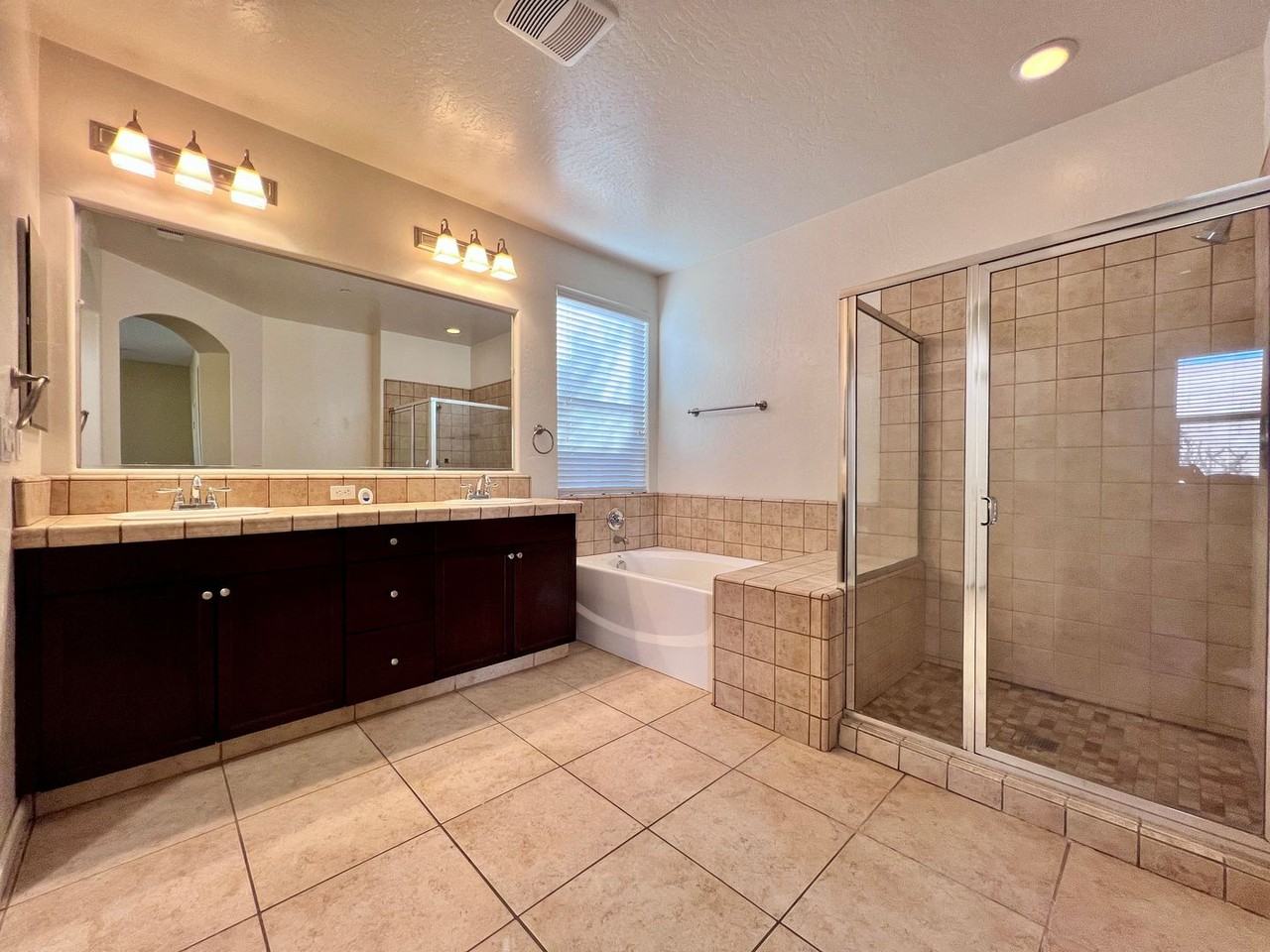 5597 E Edna Ave - Photo 5 of 29