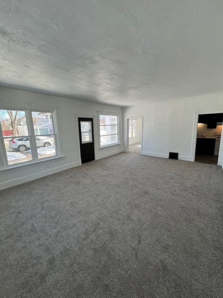 1321 Church St - Photo 5 of 18