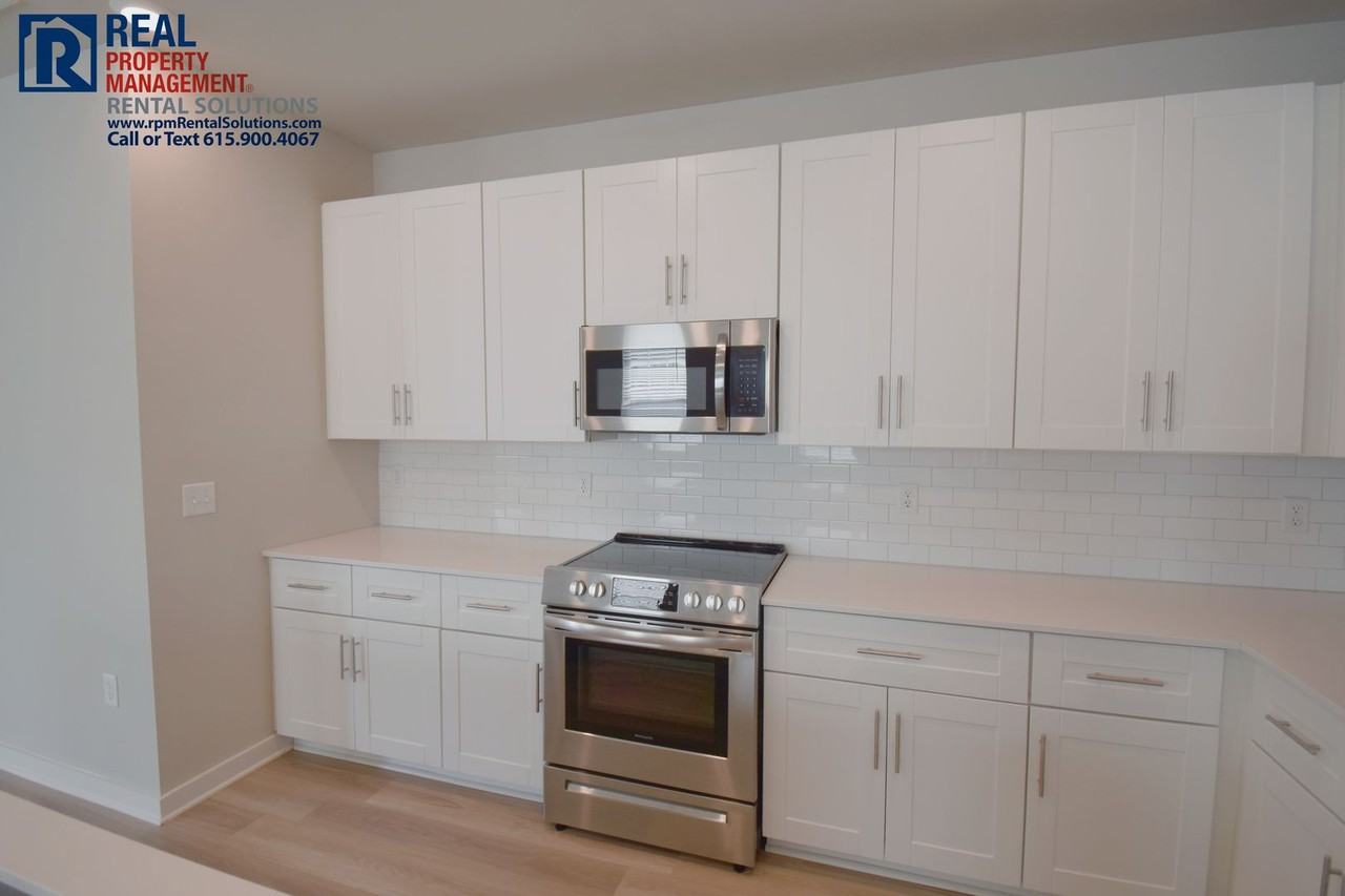 311 Lydia Dr - Photo 6 of 29