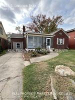 featured image of 407 S Lincoln Park Dr