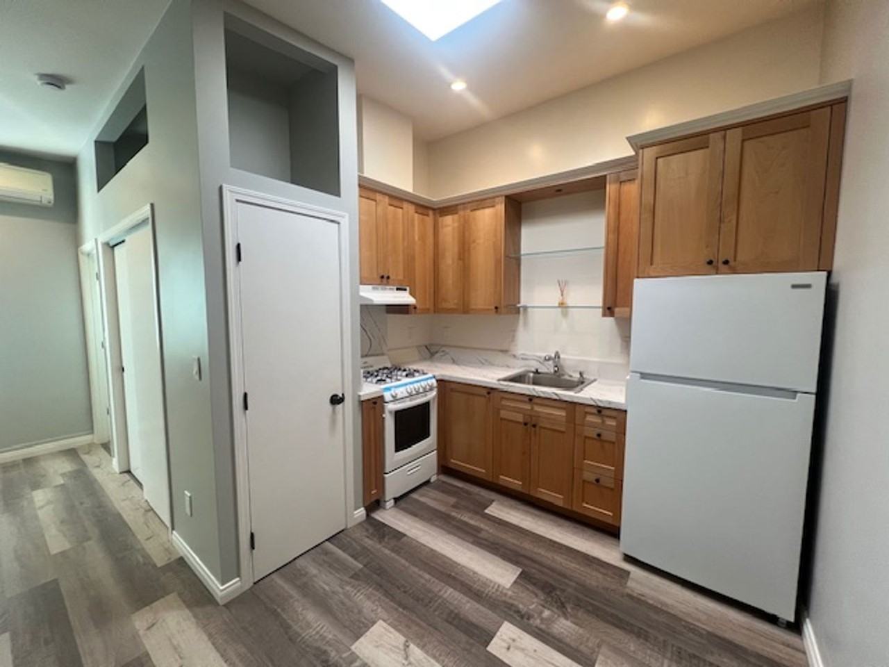 7840 Aura Ave - Photo 6 of 26