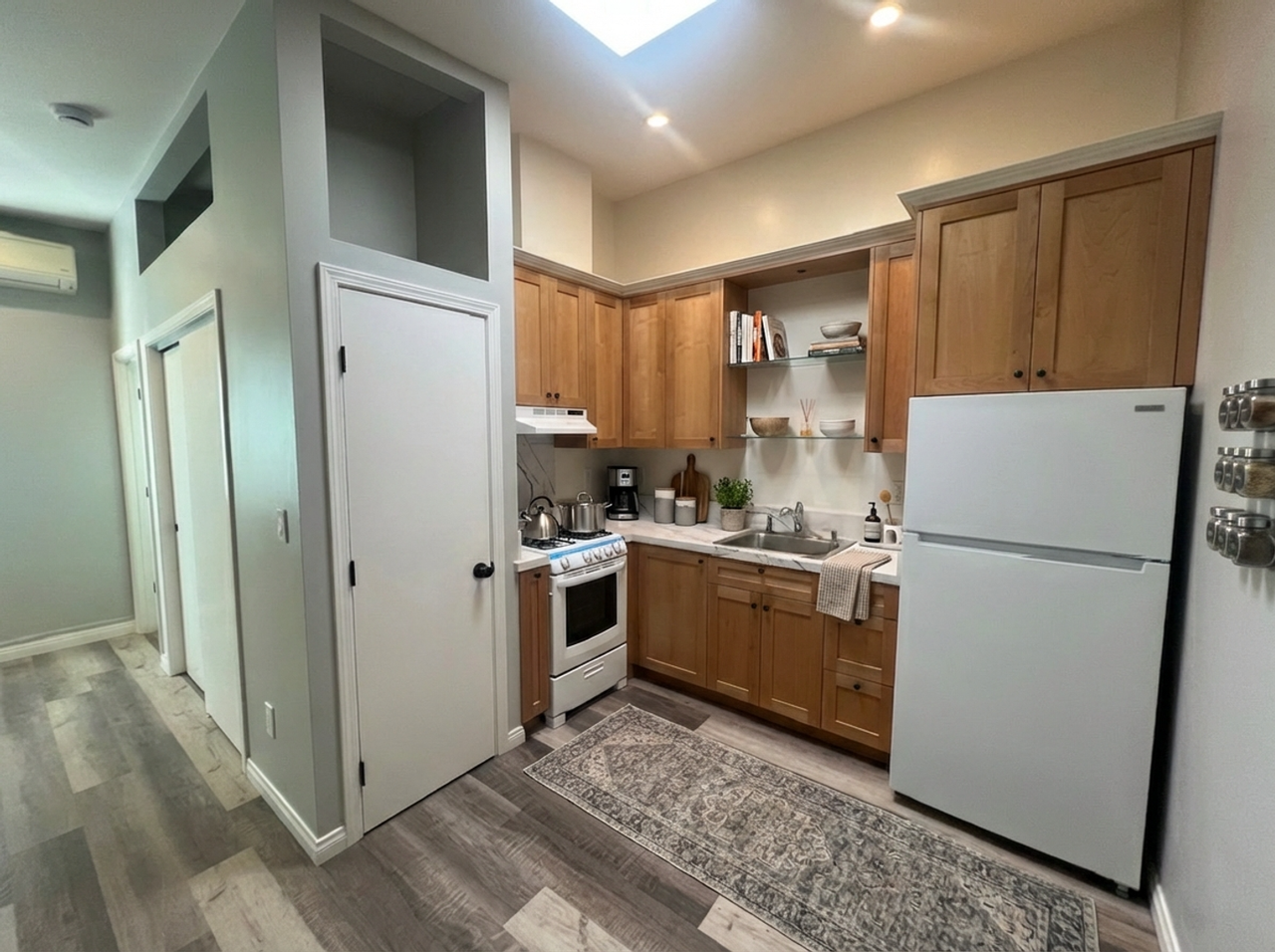 7840 Aura Ave - Photo 7 of 26