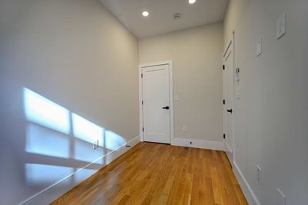 18 Winchester St - Photo 5 of 10