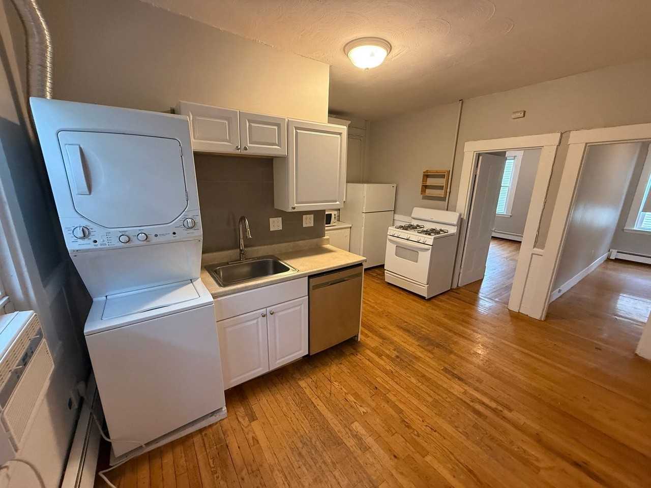 150 5th St - Photo 4 of 6