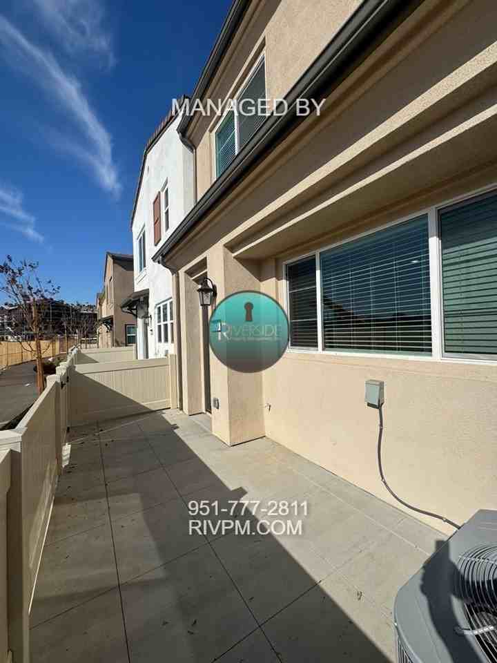 9154 Teralina Cir - Photo 5 of 26