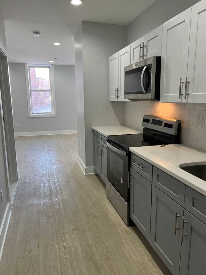 5 5 Broadway - 212 #212 - Photo 2 of 7