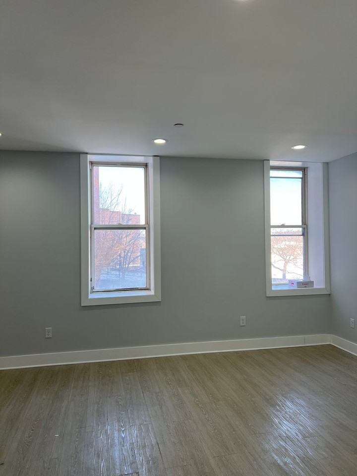 5 5 Broadway - 212 #212 - Photo 3 of 7