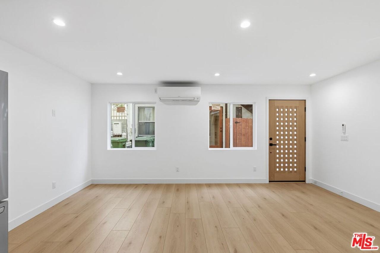 3431 Edgehill Dr - Photo 3 of 23