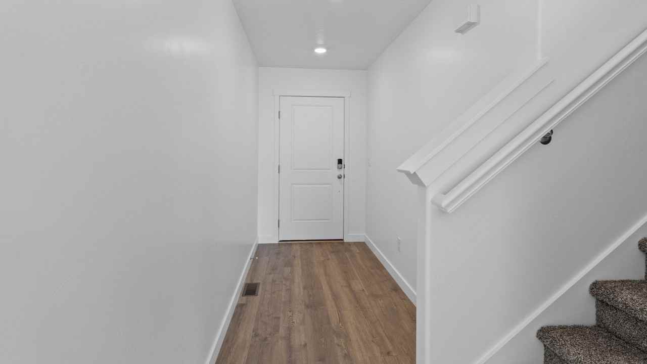 334 E Glencoe Dr - Photo 2 of 26