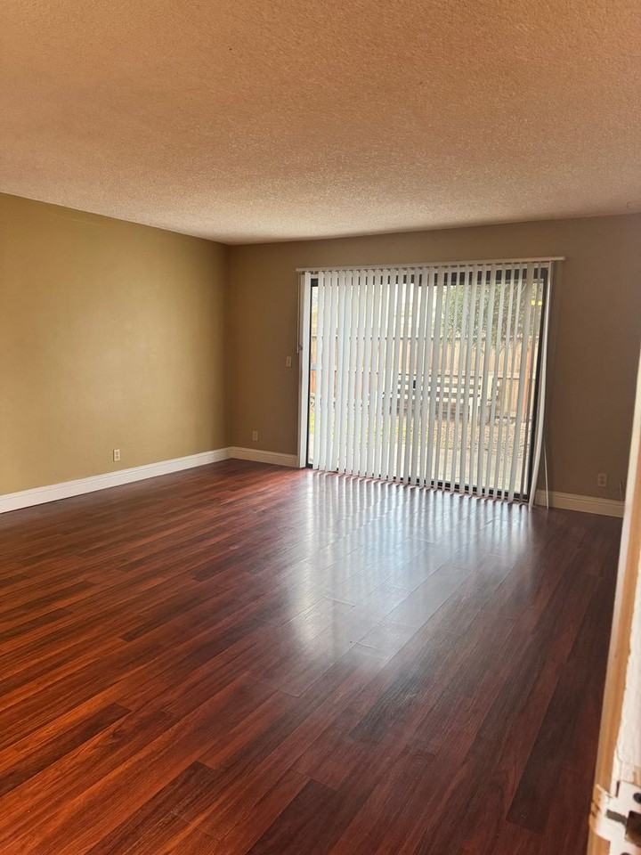 4814 E Rialto Ave #106 - Photo 4 of 27