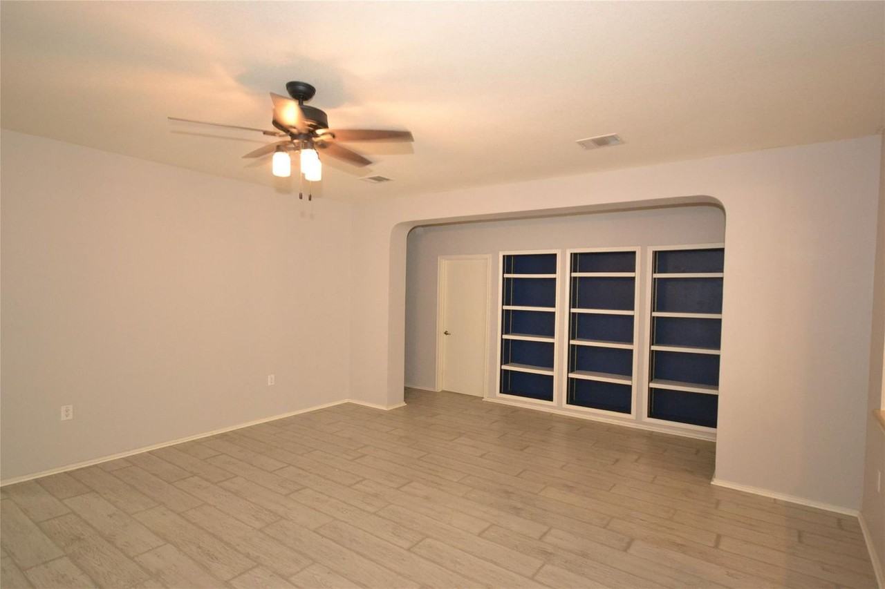 5801 Ann Jene Ct - Photo 5 of 16