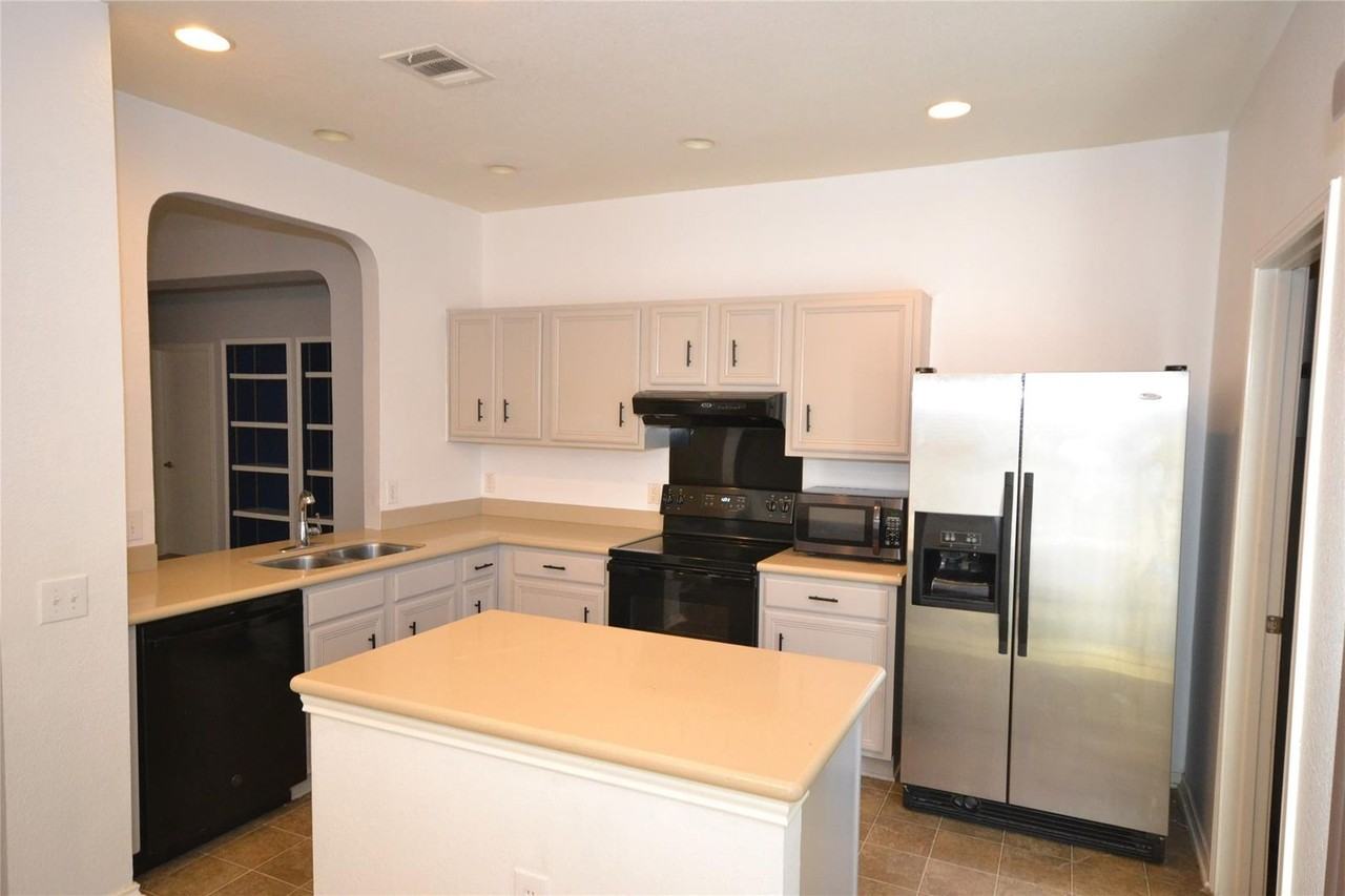 5801 Ann Jene Ct - Photo 6 of 16