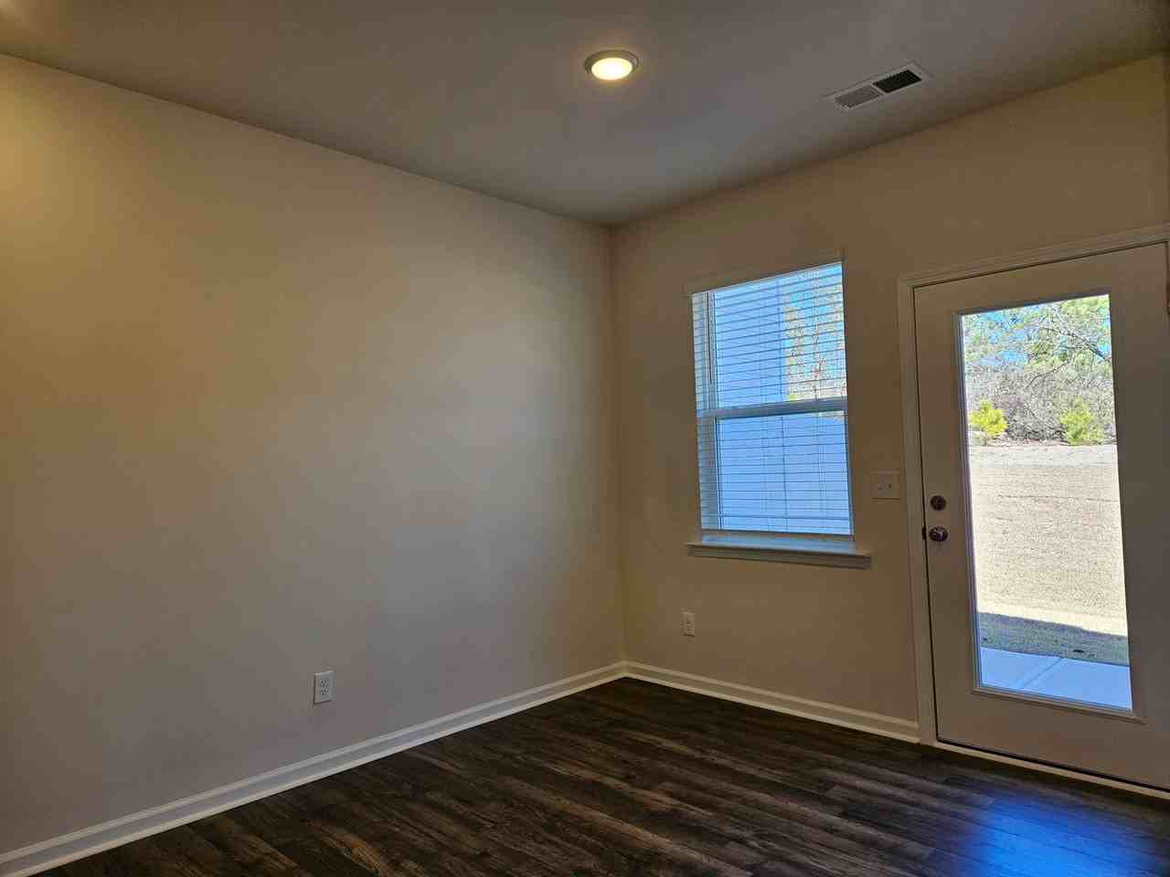 259 Sunny Hill Dr - Photo 5 of 19