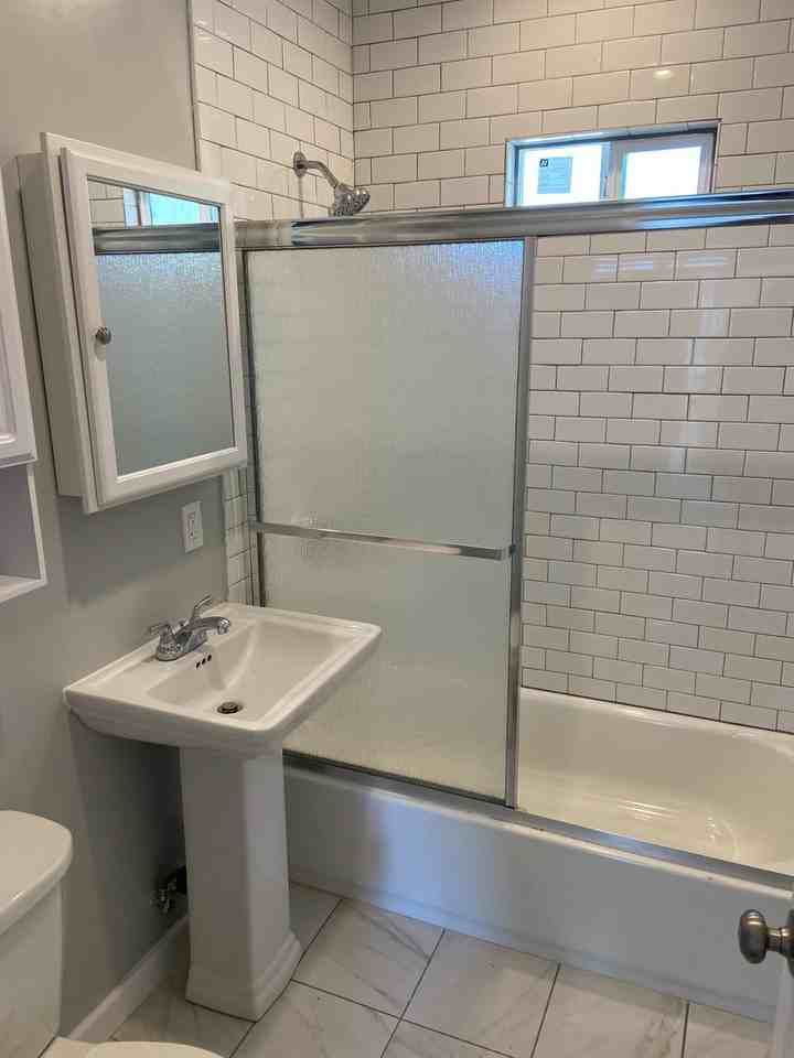 4473 Central Ave - Photo 3 of 9