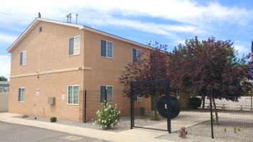 featured image of 1017 Alvarado Dr Se