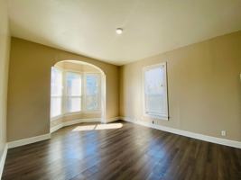 featured image of 658 8th St