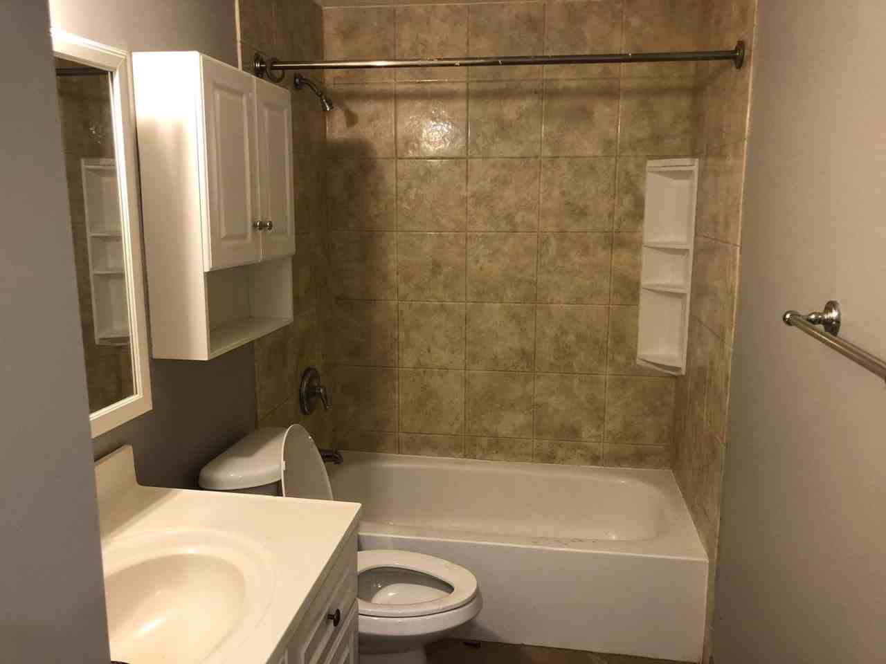 306 Gerrie Dr - Photo 7 of 12