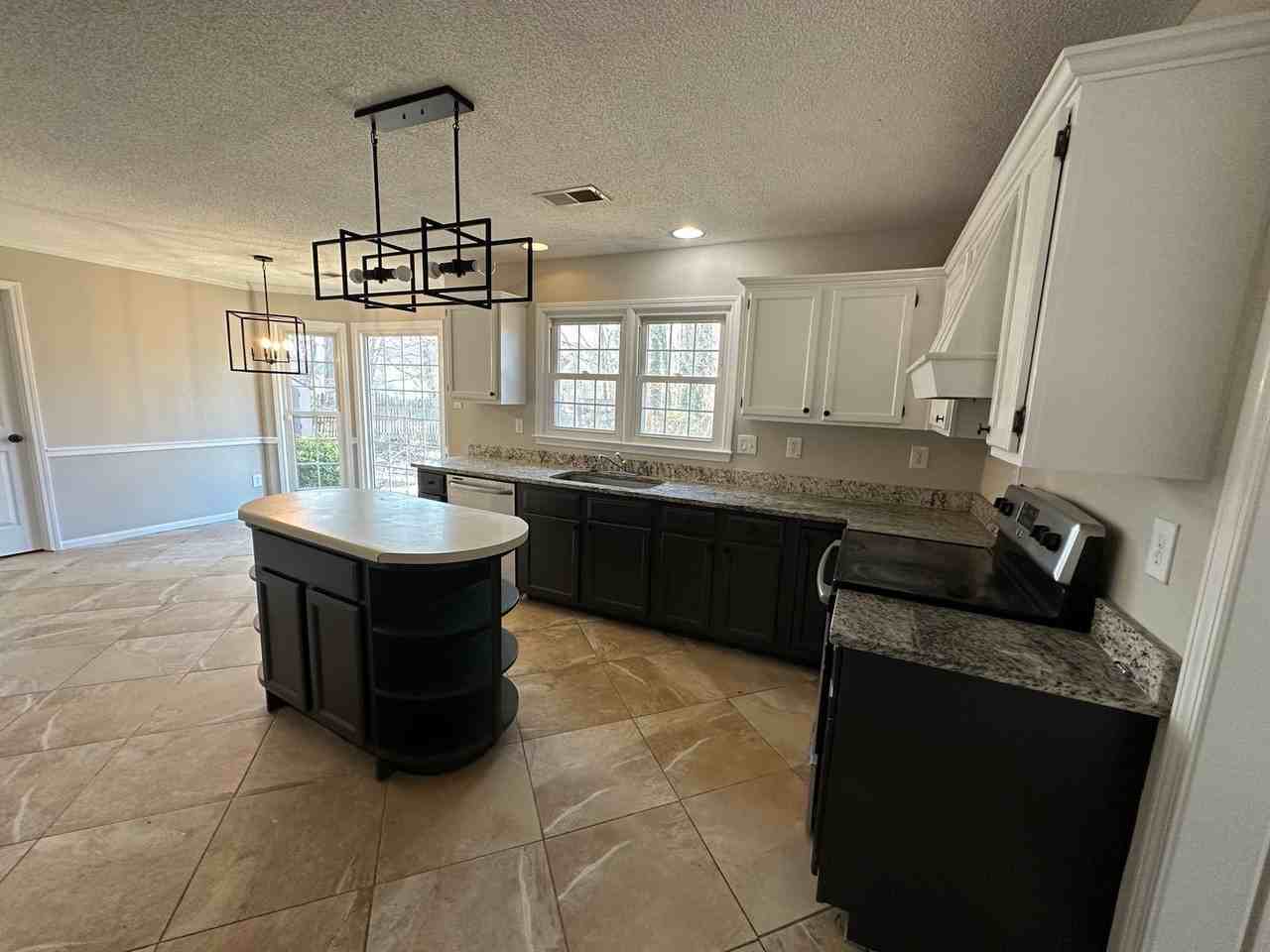 2881 Wynford Dr Sw - Photo 3 of 22