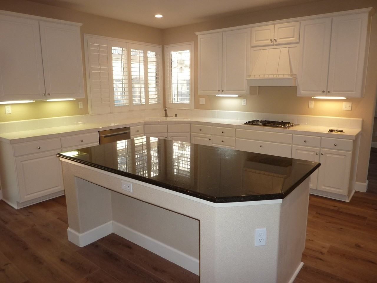 4000 Macpheadris Ct - Photo 5 of 15