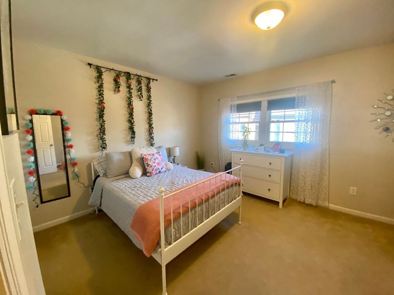 154 Pius St - Photo 4 of 14