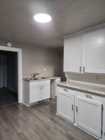 featured image of 702 S Commercial St